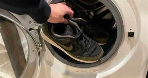 kunnen nike air max 1 in de wasmachine|nike air max washing machine.